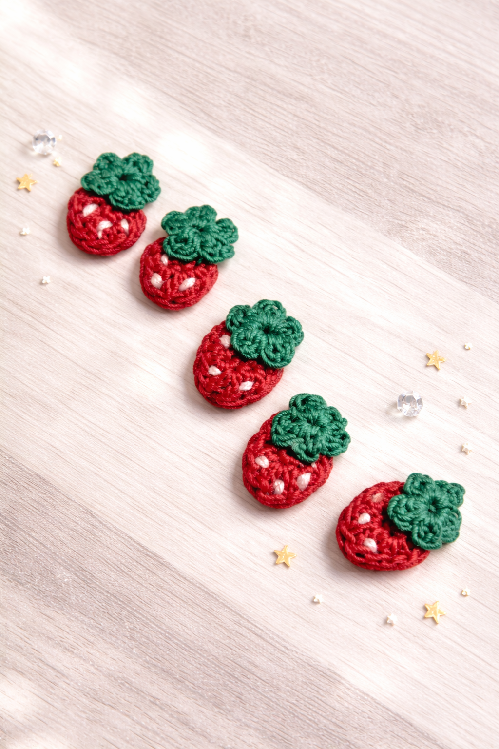 いちごヘアクリップ